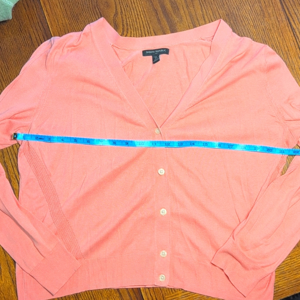 Banana Republic button-up cardigan
